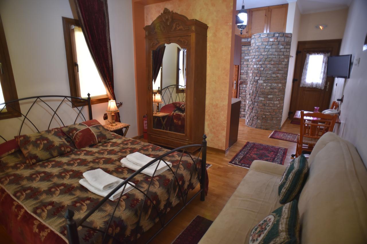 Santa Marina Guesthouse Като-Лутракі Екстер'єр фото