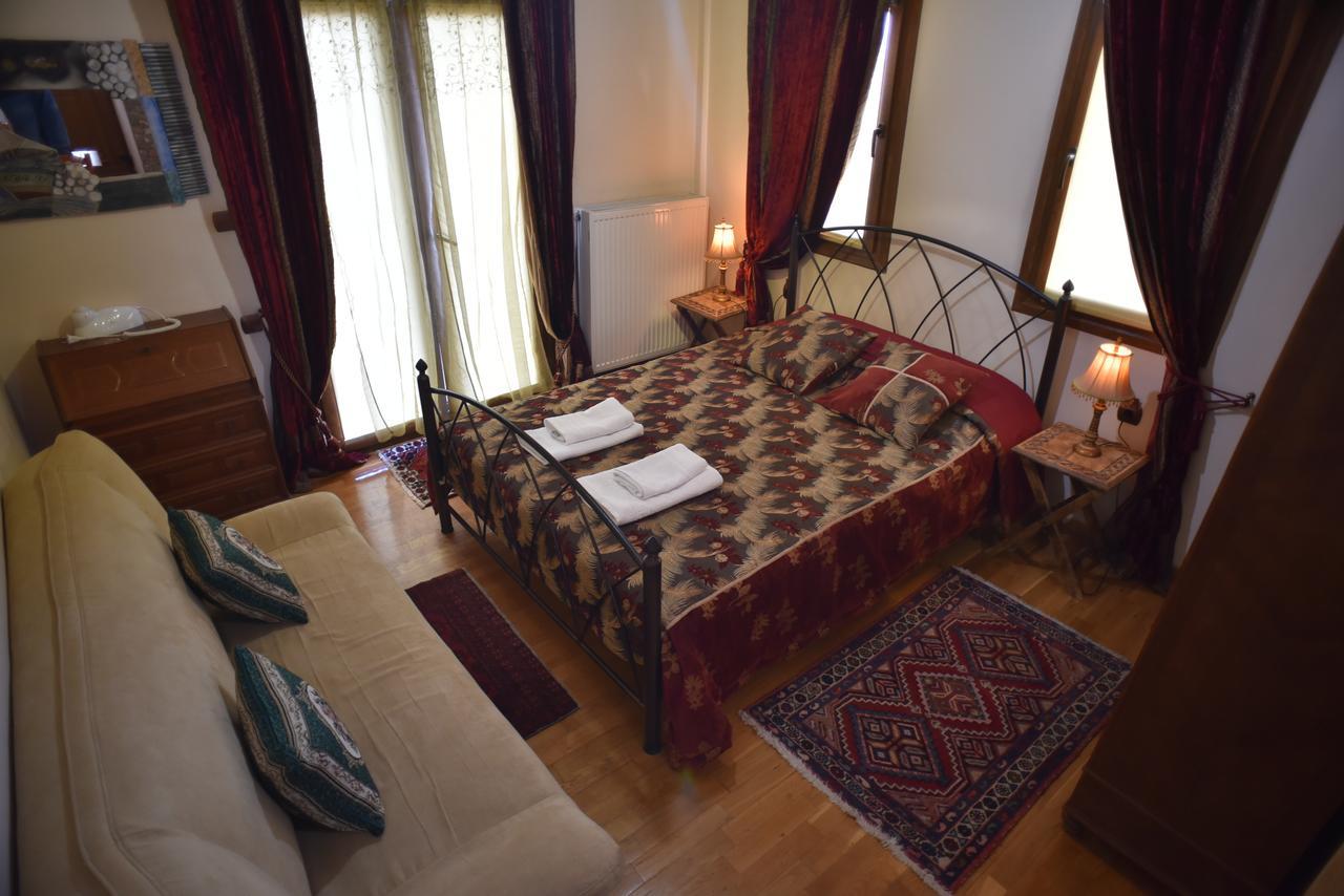 Santa Marina Guesthouse Като-Лутракі Екстер'єр фото