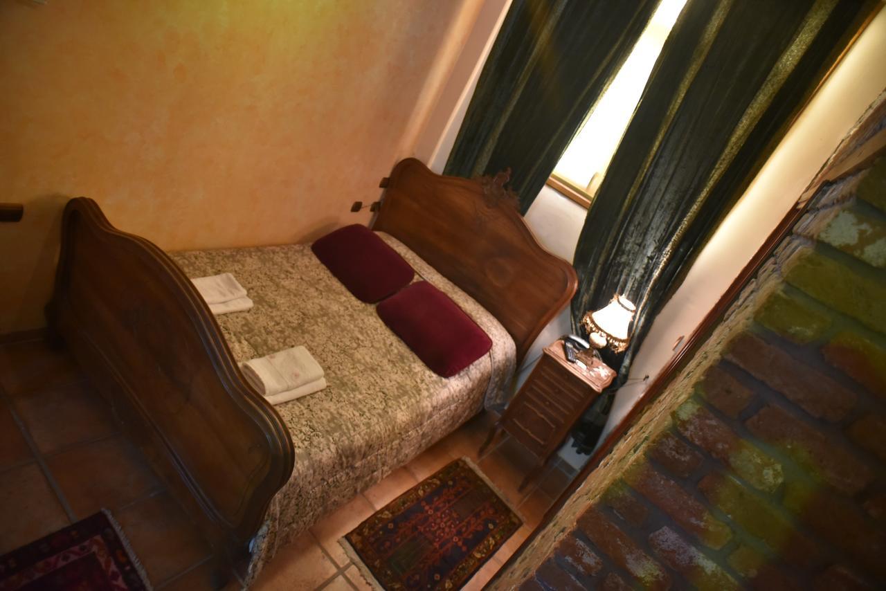 Santa Marina Guesthouse Като-Лутракі Екстер'єр фото