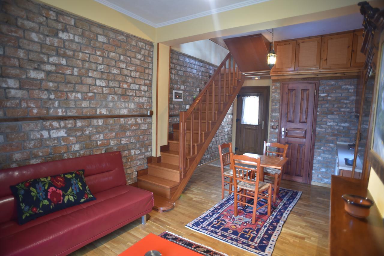 Santa Marina Guesthouse Като-Лутракі Екстер'єр фото
