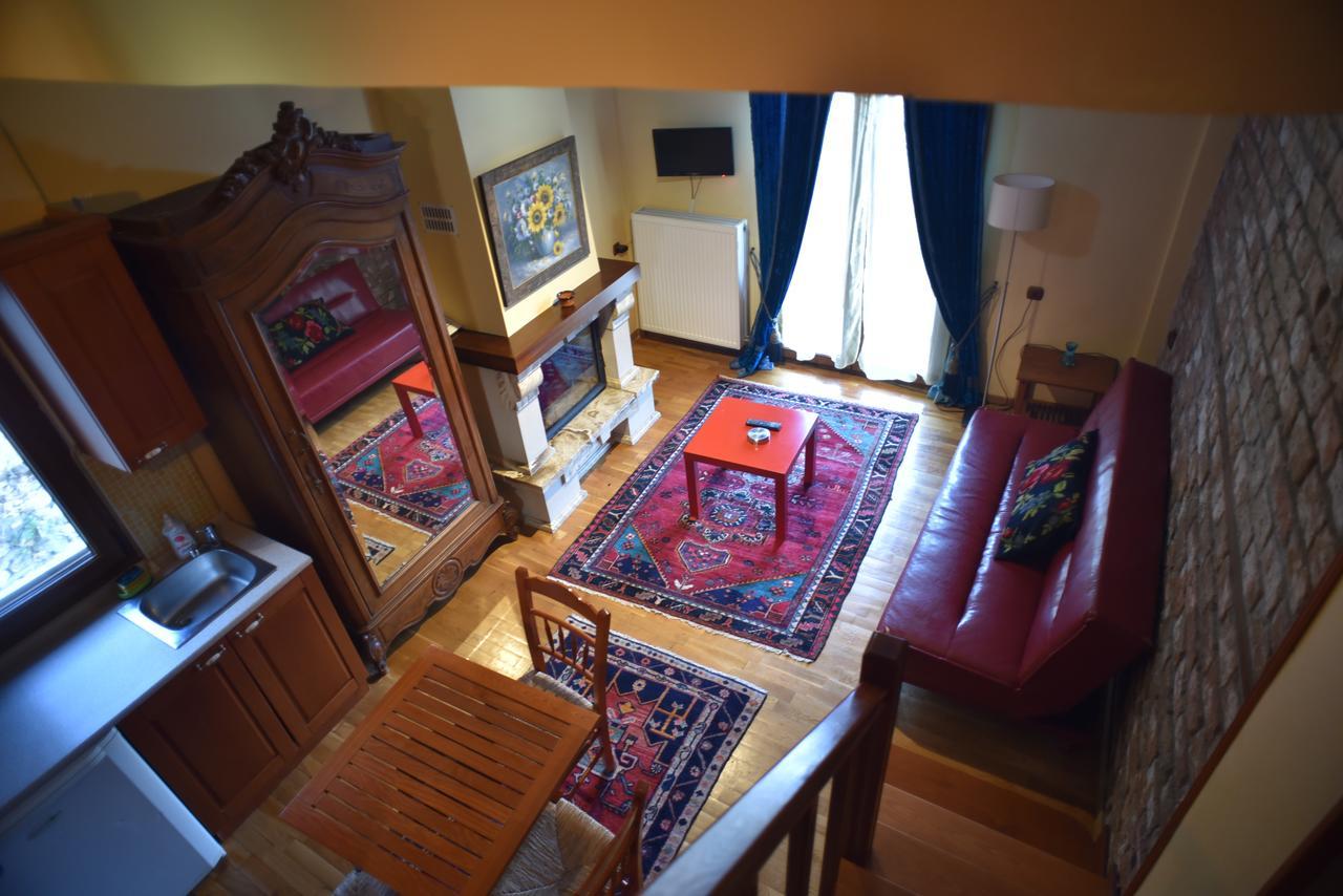 Santa Marina Guesthouse Като-Лутракі Екстер'єр фото