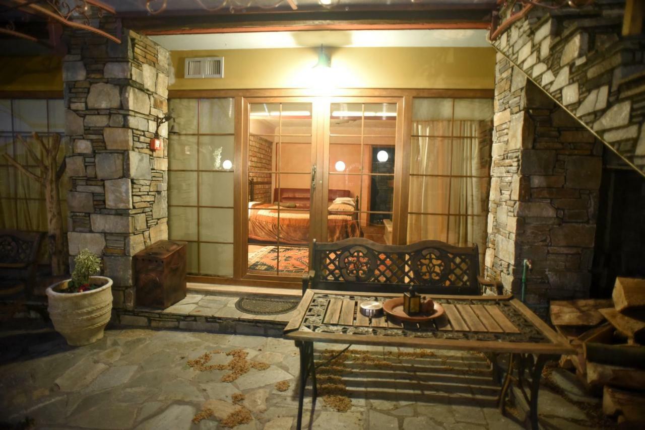Santa Marina Guesthouse Като-Лутракі Екстер'єр фото