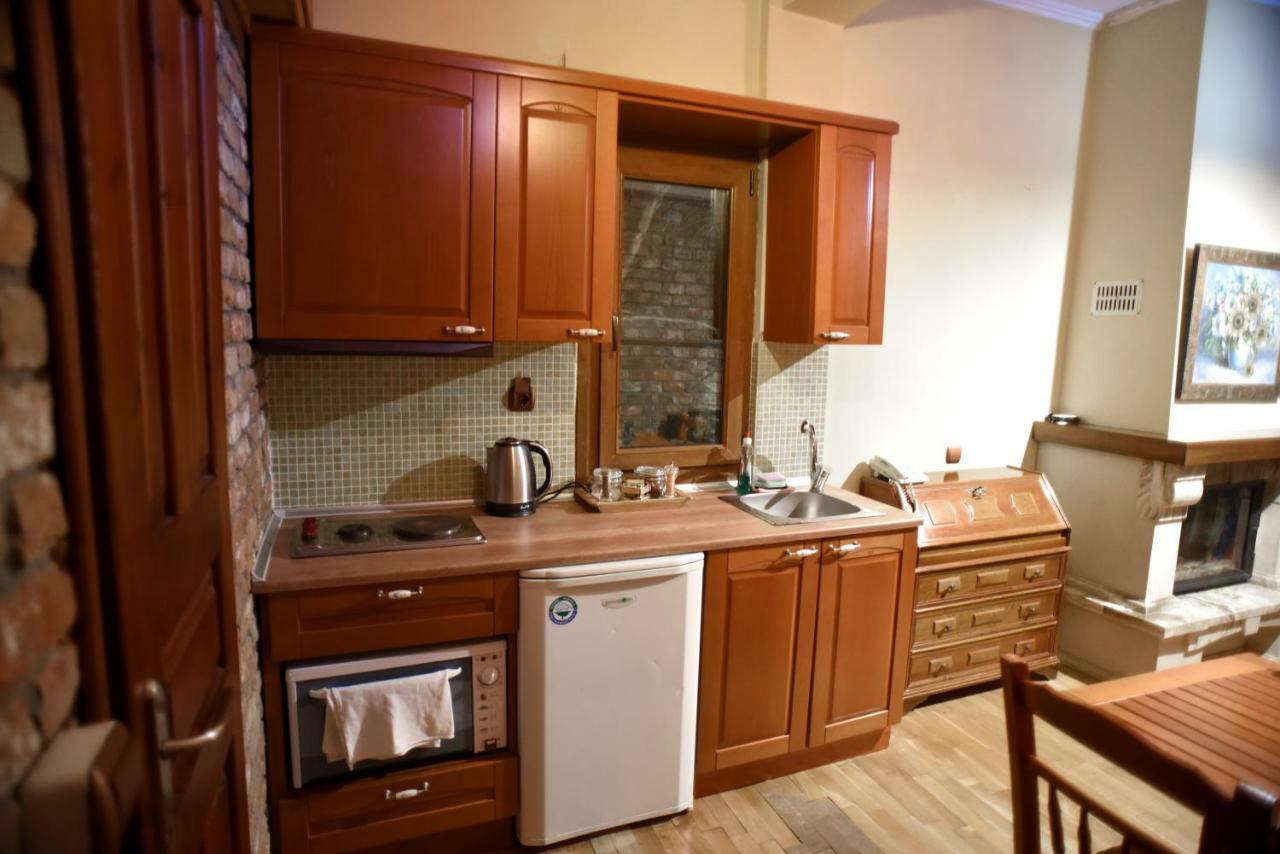 Santa Marina Guesthouse Като-Лутракі Екстер'єр фото