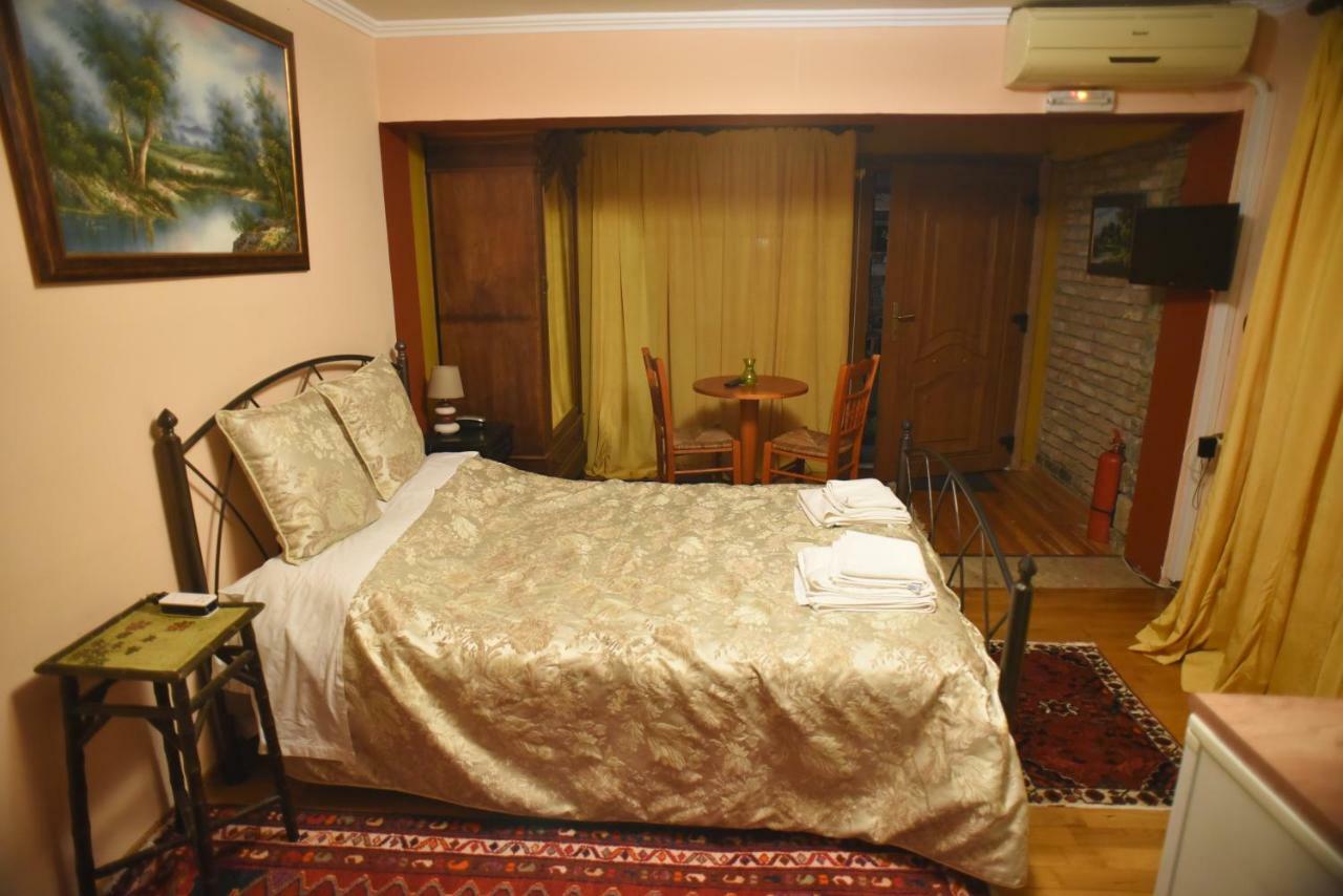Santa Marina Guesthouse Като-Лутракі Екстер'єр фото